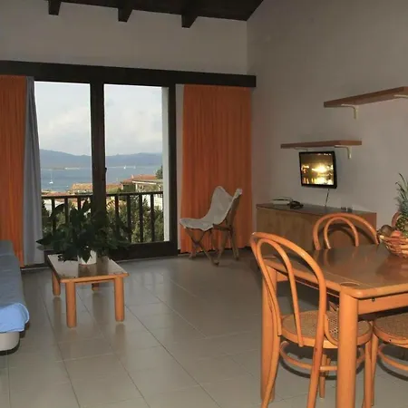 아파트호텔 Portorotondo Gardens 포르투로톤도